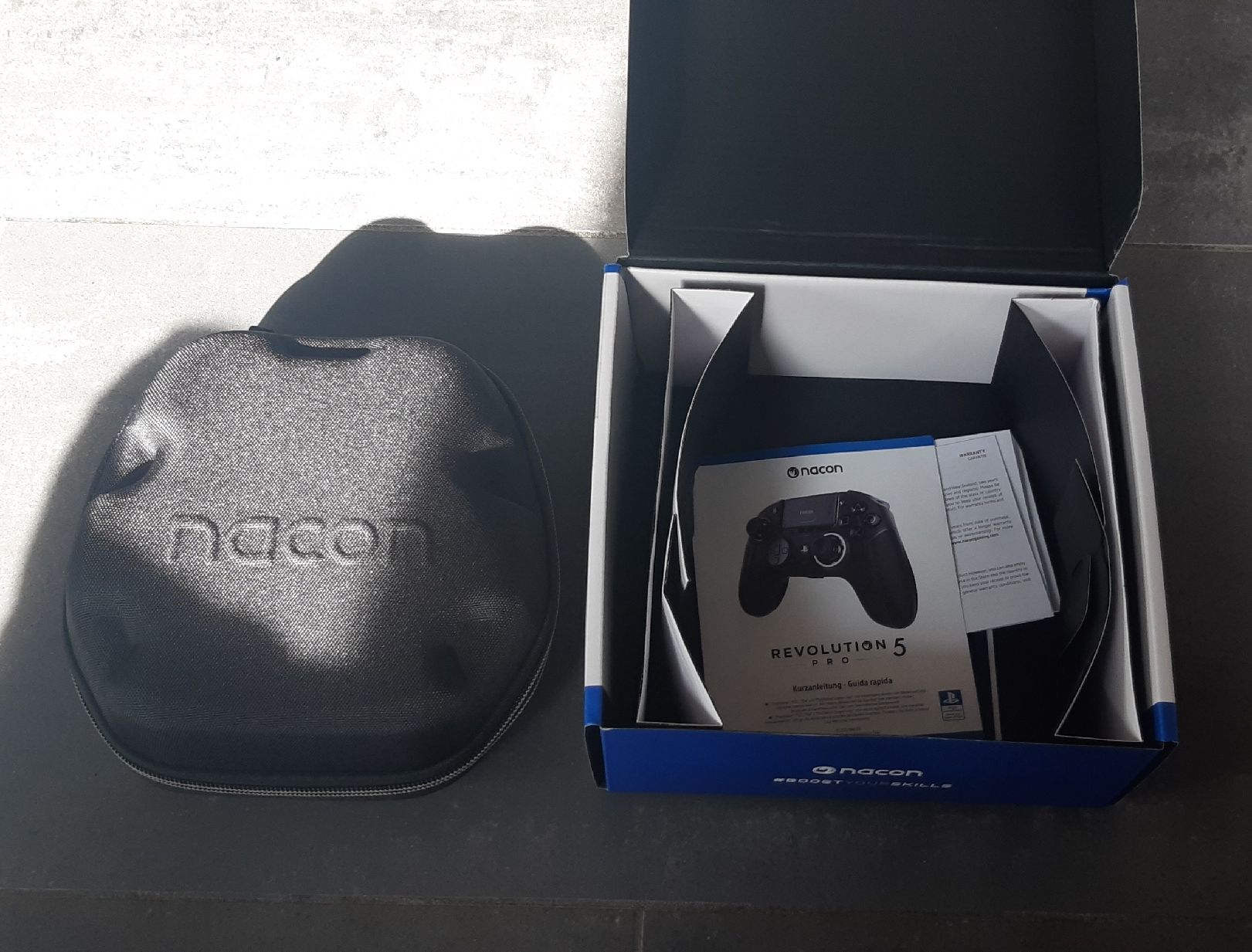 Controller: Revolution 5 pro Controller PS5 – Nuovo (secondo la descrizione) da Richterswil venduto da ADIACE010 7