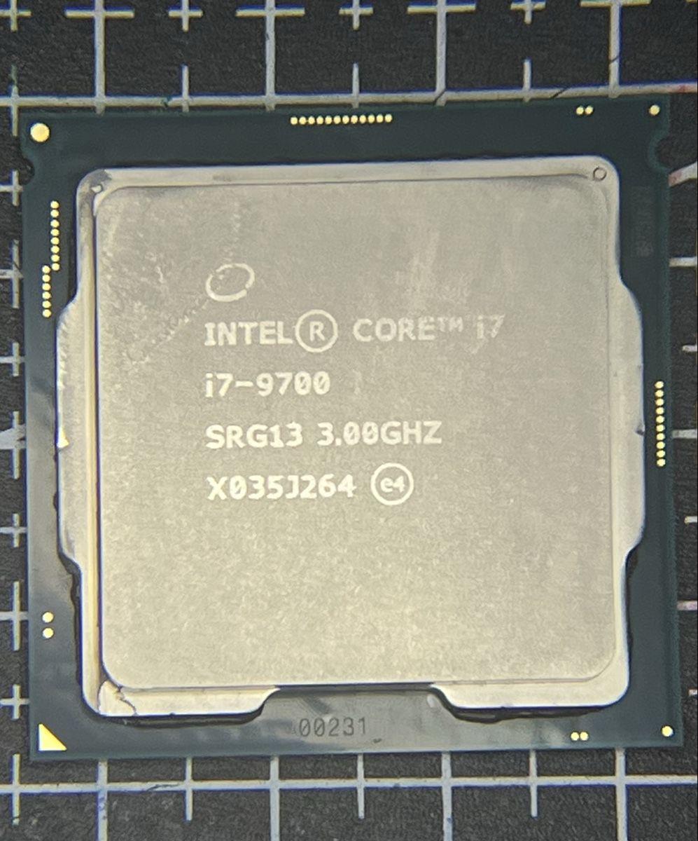 Intel PC: Core i7 9th Gen 3.00 GHZ – Usato da Arosio venduto da pep_y2gj