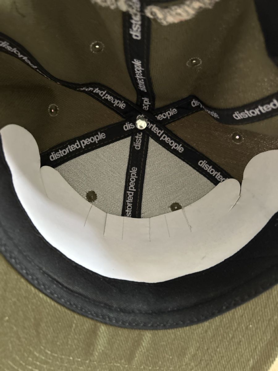 Altro in  Abbigliamento & Accessori: Distorted People Snapback Cap Khaki Barber Butcher neu – Nuovo e nell'imballaggio originale da Minusio venduto da monette08 1