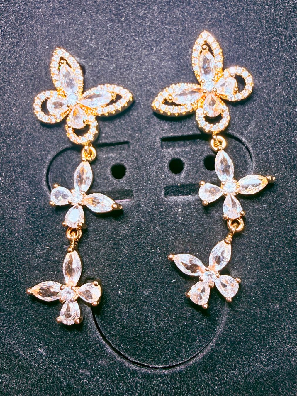 Orecchini pendenti & Orecchini a lobo: Boucles d'oreilles papillon – Nuovo e nell'imballaggio originale da St-Maurice venduto da Sandrinette123 2