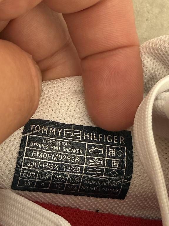 Damenschuhe: Hilfiger Sneaker – Neu und originalverpackt aus Hagenbuch ZH von Bimbolino93 1