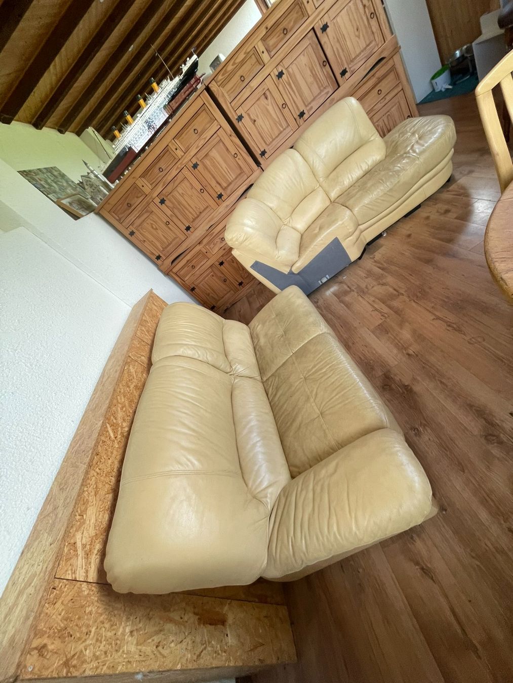 Divani: Canapé en cuir A donner – Usato da La Neirigue venduto da tico06 3