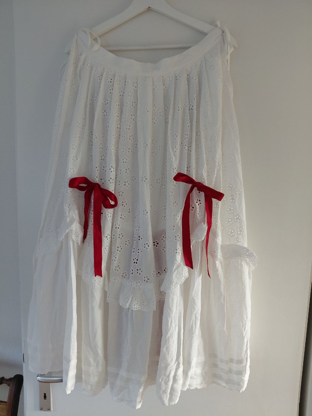 Gonne: Rock von Lace Made M – Nuovo e nell'imballaggio originale da Windisch venduto da stiiine