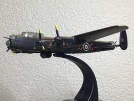 Avro Lancaster Modellflugzeug "Dambuster" 1:144