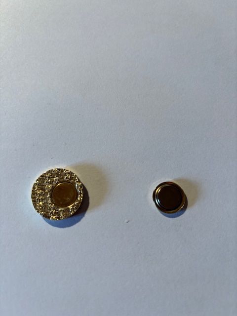 Placchette & Badge: Edler Moutai Pin – Usato da Seon venduto da retep012 6