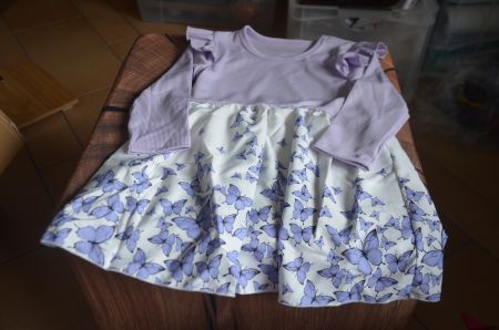 TAILLE 92-98 - JOLIE ROBE NEU