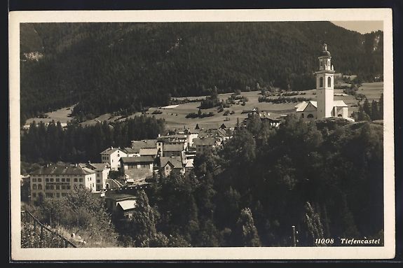Cartoline postali: Tiefencastel, Ortsansicht mit Kirche aus – Usato da Berlin venduto da bartko-reher