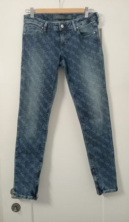 GUESS 1981 Skinny Jeans Gr. 28 Monogramm Logo Reissverschlus
