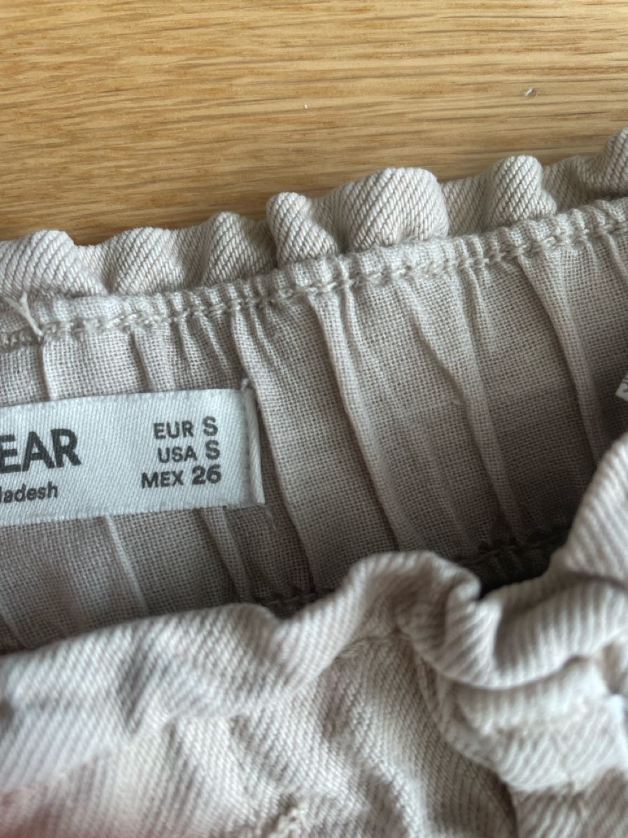 Pull&Bear Pantaloni: Locker geschnittene Hose, Grösse S – Usato da Wil SG venduto da Miwil 2