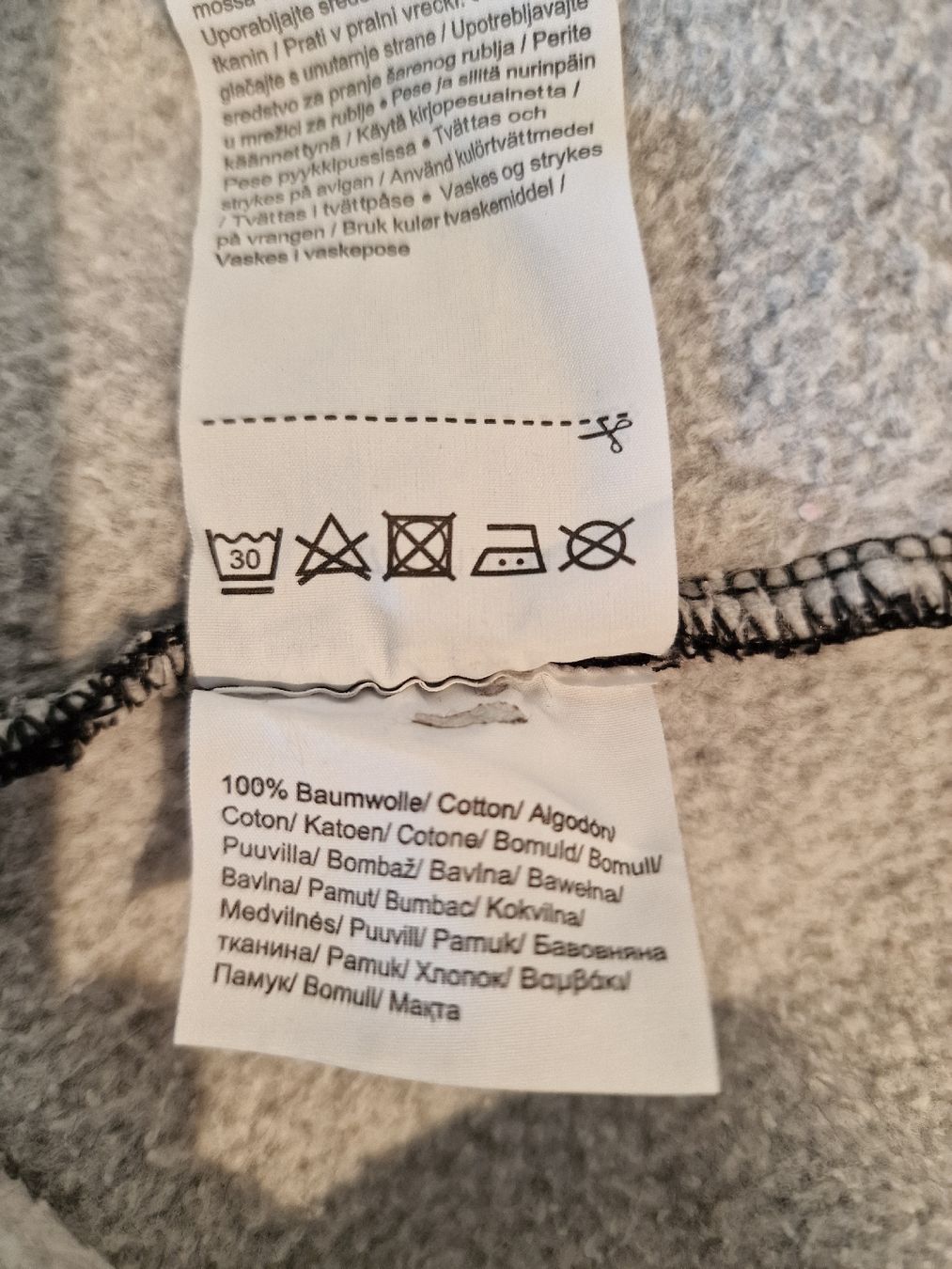 Maglioni & Felpe: S.Oliver Mädchen-Pullover Gr. 164 mit Sternen – Usato da St. Margrethen SG venduto da Goldig 6
