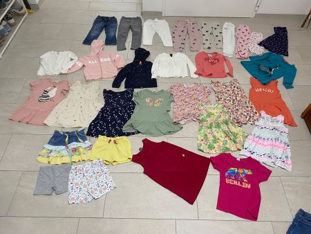 Grosses Mädchen Kleiderpaket Gr. 98-104, 30 Stk (+2)