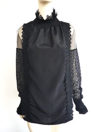 exklusive spezielle Bluse sehr guter Zustand, Gr. M
