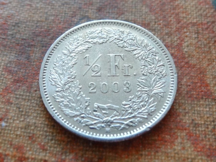 Alle Münzen: 1/2 Fr. 2003 – Gebraucht aus Romanel-sur-Lausanne von Swift13