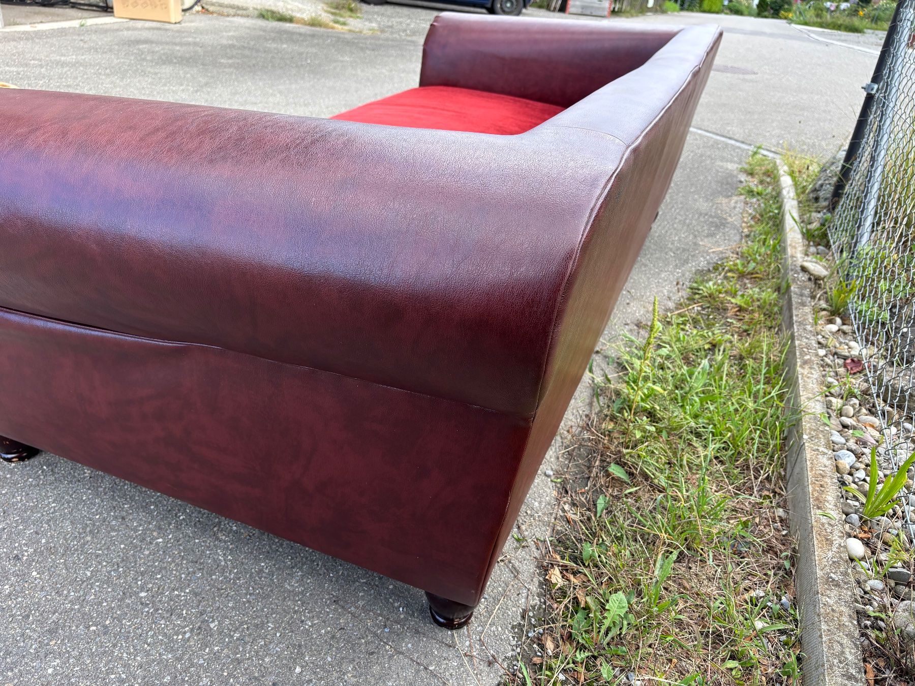 Divani: Super bequemes Kunstleder Sofa, Couch, Vintage, Retro – Usato da Alten venduto da AuntiesAtticFinds 7