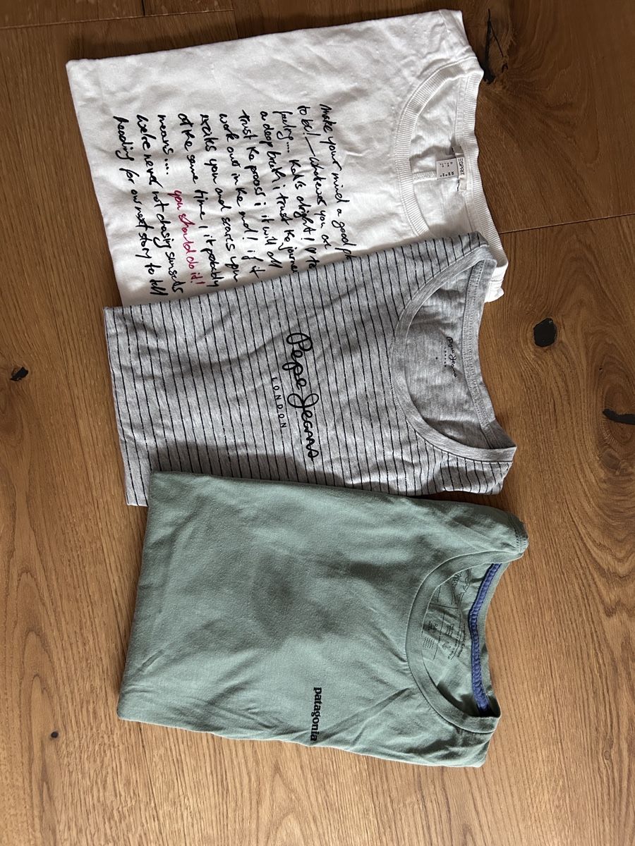 Lotti di vestiti: T-Shirts Damen  Grösse S, 3er Pack – Usato da Hausen am Albis venduto da Speedfritz123