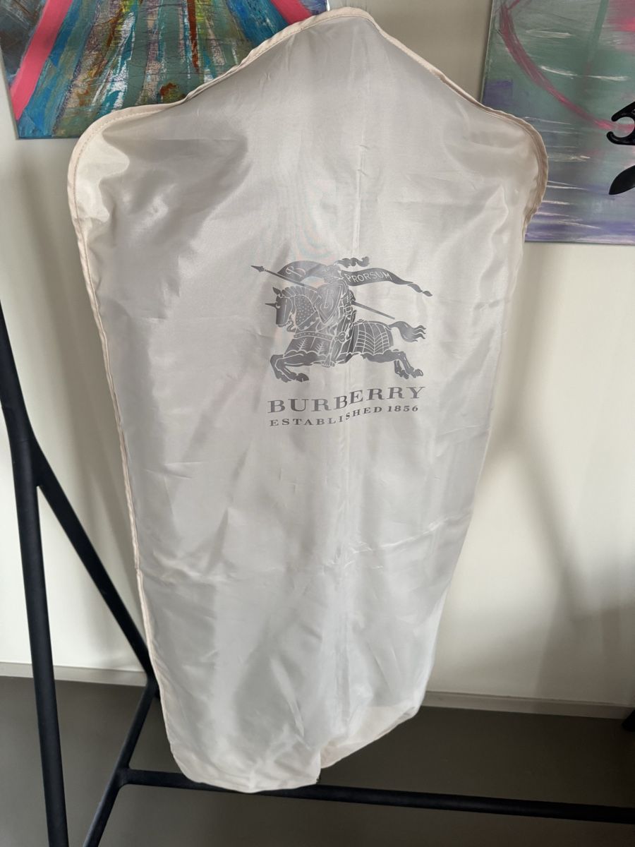 Burberry Cappotti: Burberry Wool-Cashmere Coat, Fox Fur Collar – Nuovo (secondo la descrizione) da Zürich venduto da alieacelina 8