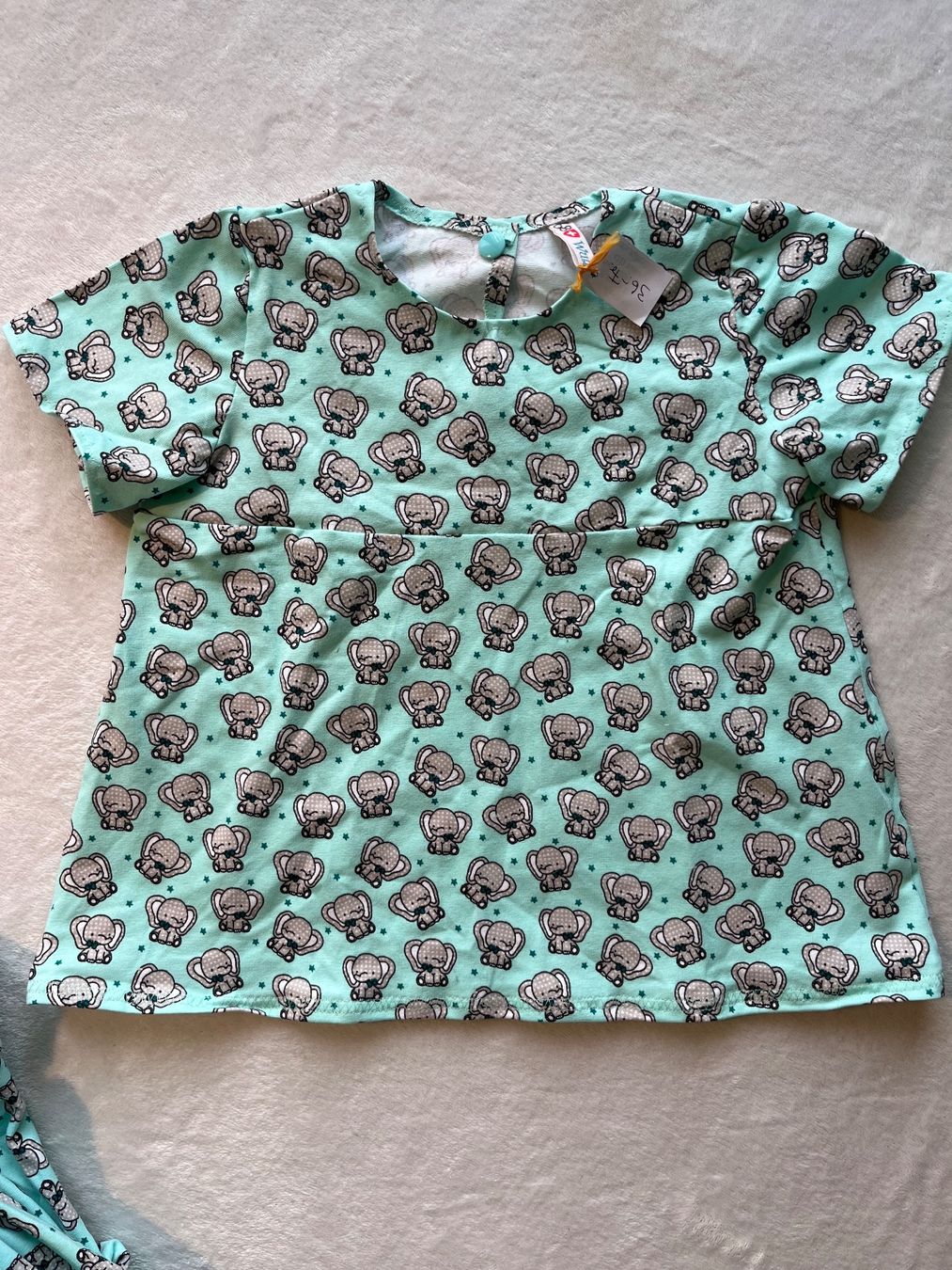 Vestiti & Gonne: 1 Kinderkleid selbst genäht – Nuovo e nell'imballaggio originale da Büsserach venduto da bor_s88m