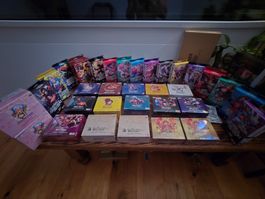 One Piece TCG Ultra Displays und Decks Bundle