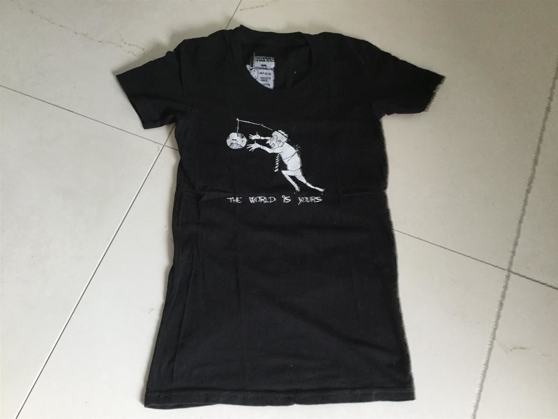 Camicette, T-shirt & Top: T-shirt Normal People gr. S  158 / 164 – Usato da Giubiasco venduto da baamboo