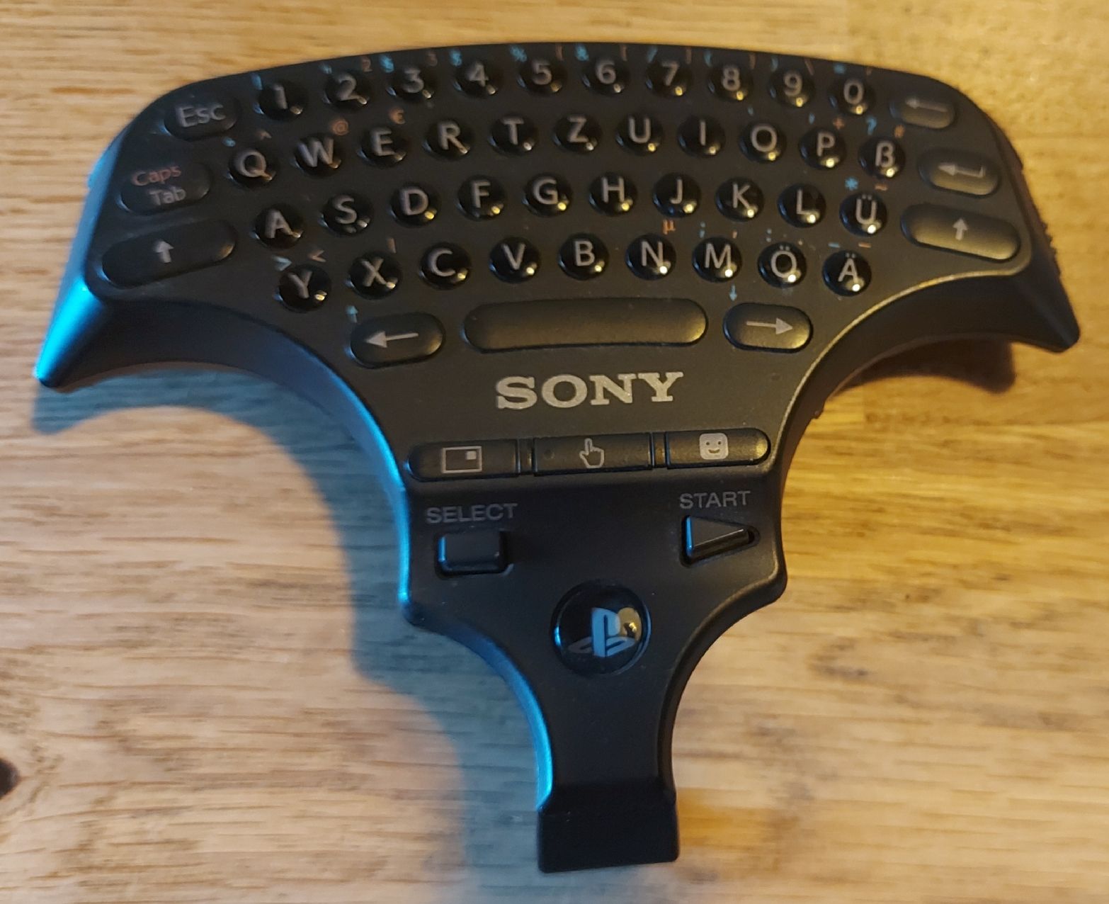 Tastaturen: Sony PS3 Wireless Tastatur – Gebraucht aus Birsfelden von Randy-1