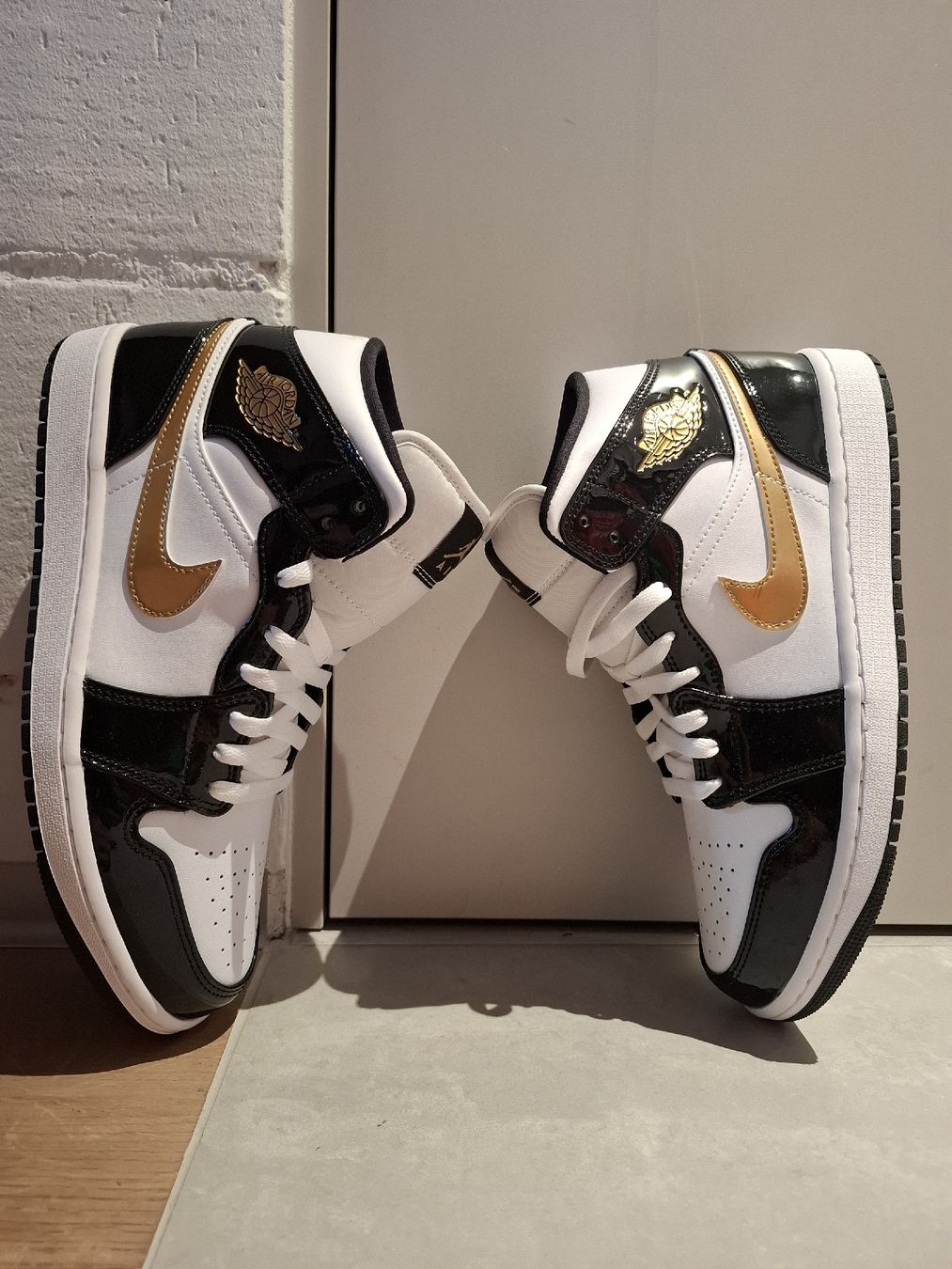 Jordan Scarpe da uomo: Jorda 1 Mid 44 – Nuovo e nell'imballaggio originale da Fraubrunnen venduto da Hady87 2