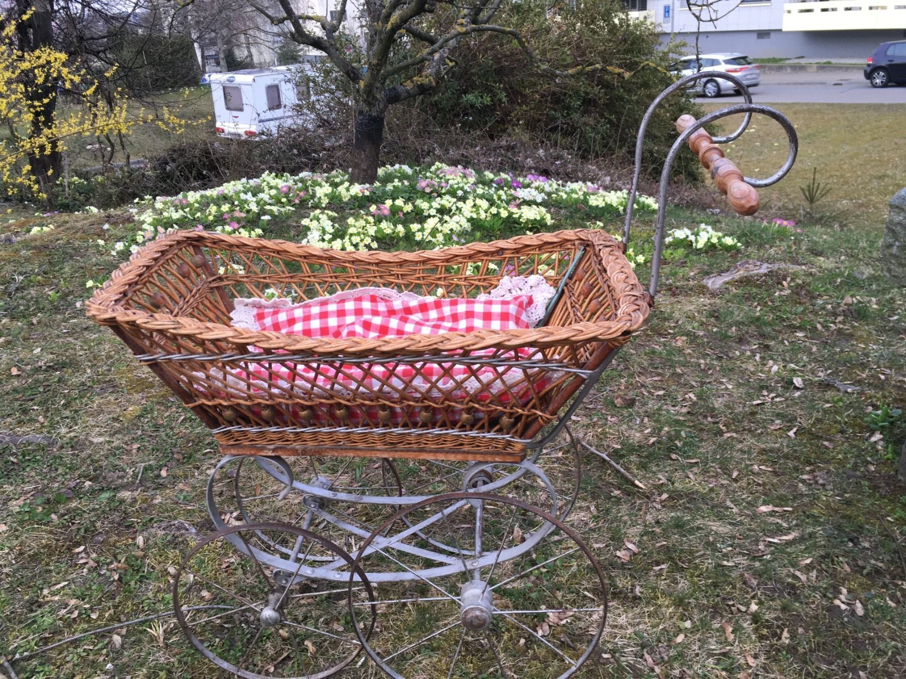 Carrozzine per bambole: Puppenwagen antik – Usato da Zürich venduto da ylluw50 1