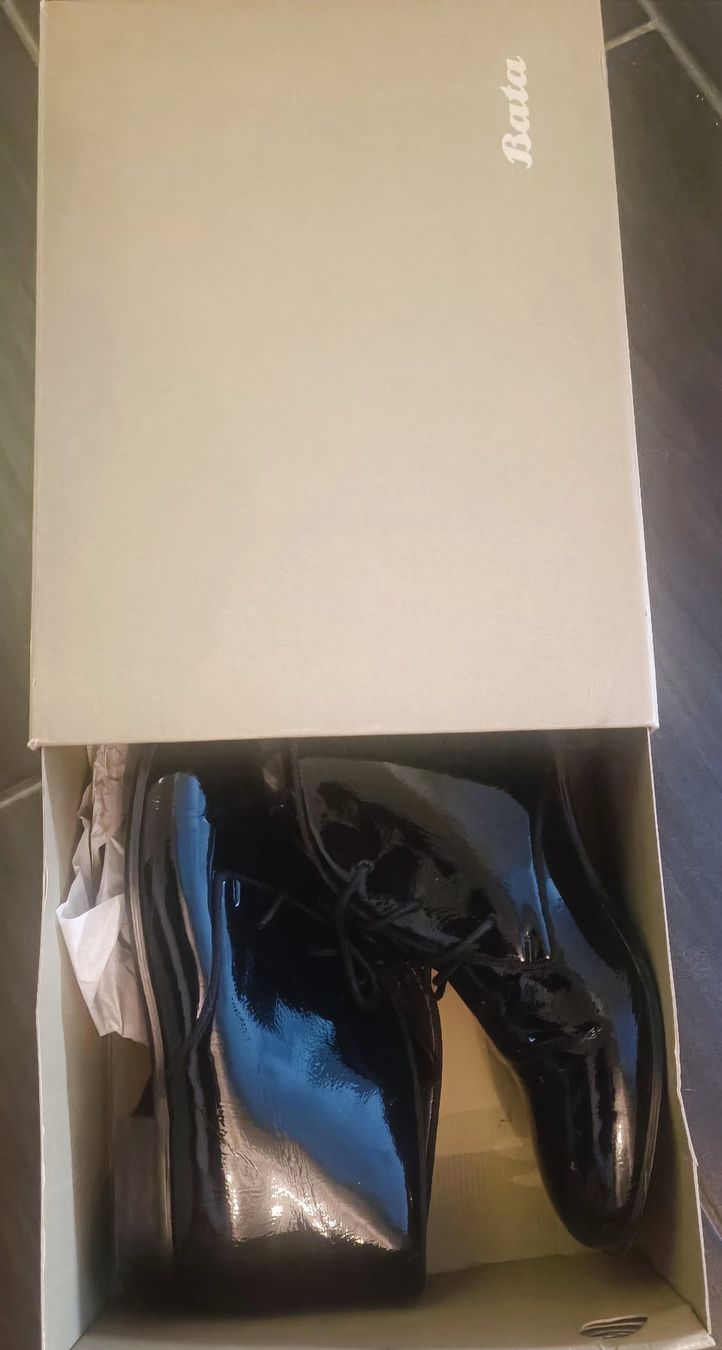 Scarpe da uomo: Klassische Lackschuhe Bata – Grösse 39 – Usato da Bern venduto da sv-trade 5