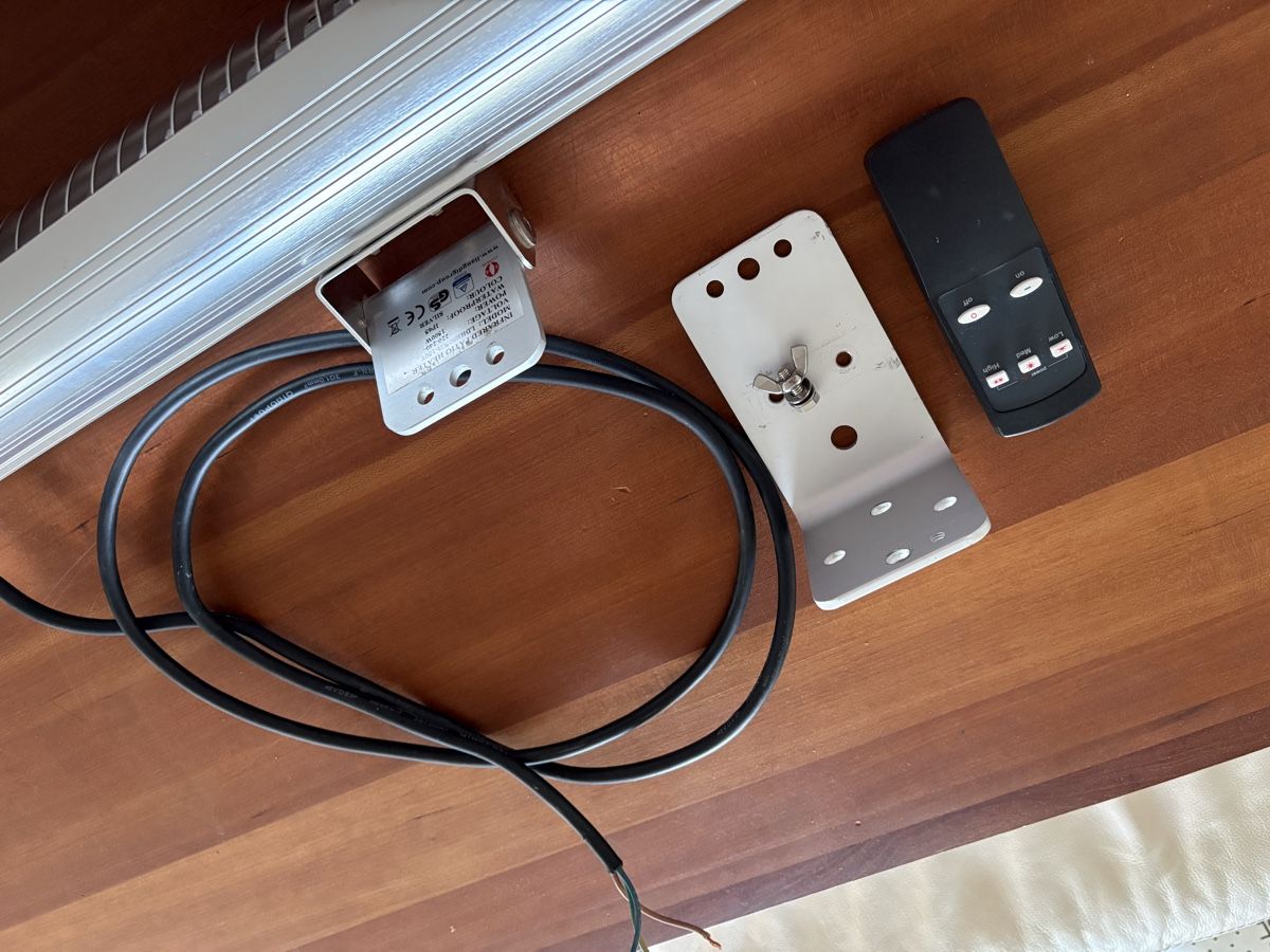 Radiateurs: Heizstrahler – D'occasion à Lindau par Porci 5