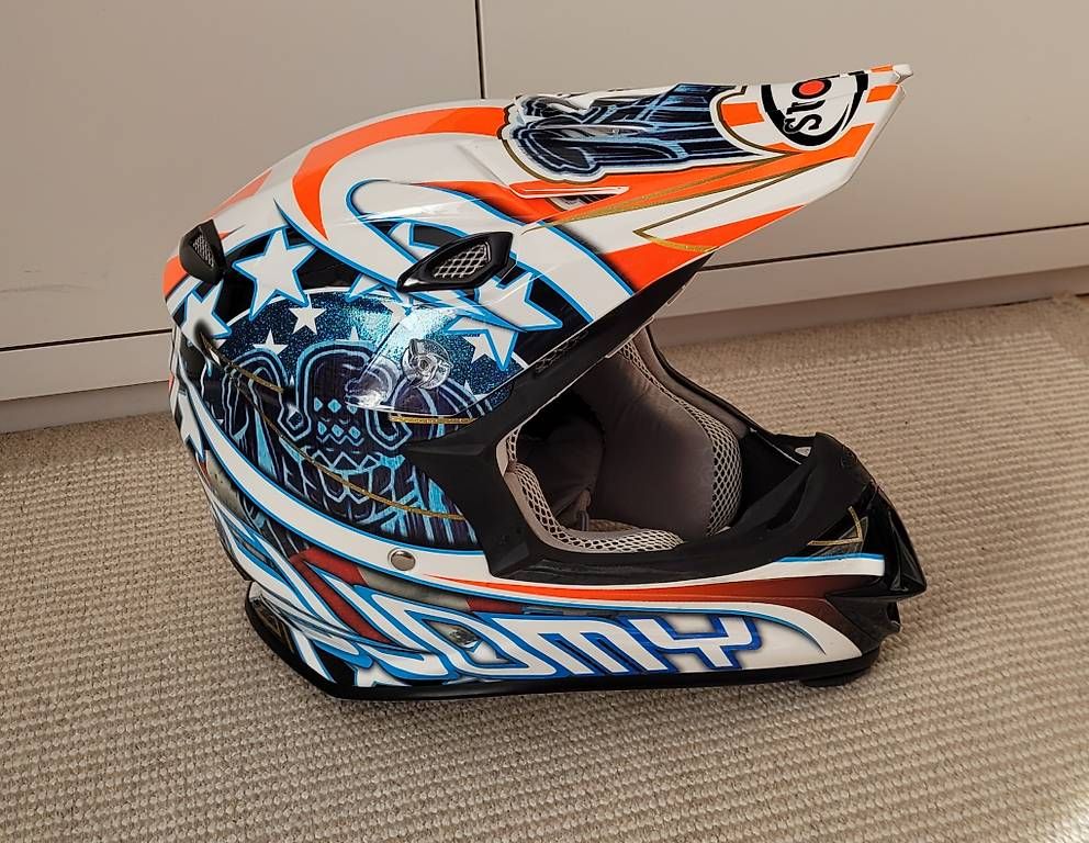 Caschi & visiere: Casco da moto Suomy grandezza M – Usato da Tremona venduto da Swiss_M87