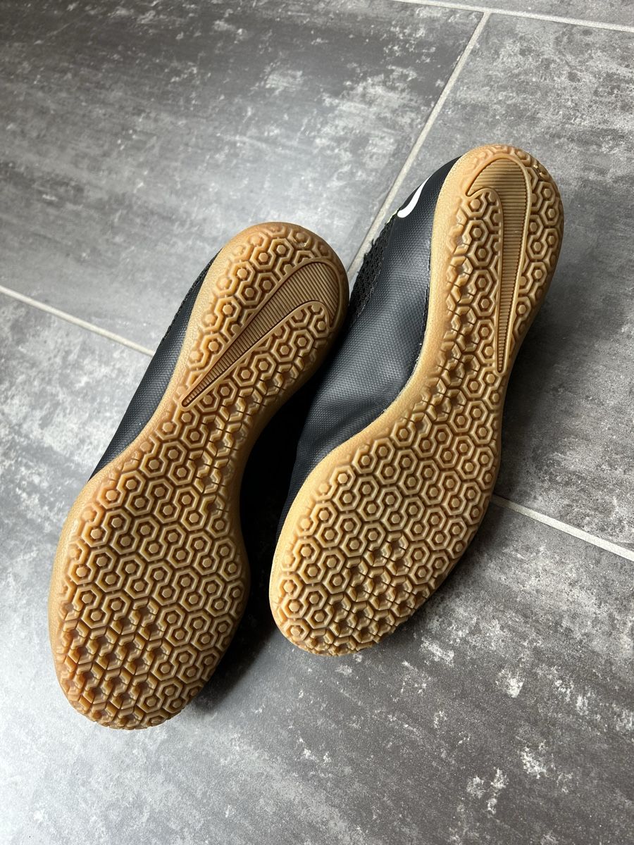 Nike Herrenschuhe: Nike Hallenschuhe - Grösse 38 – Gebraucht aus Arnegg von xlillix 2