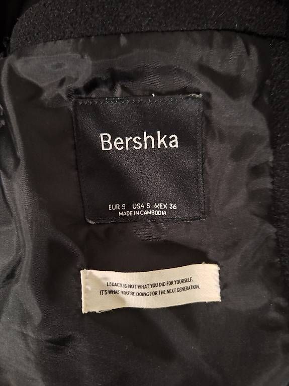 Mäntel: Bershka black coat – Gebraucht aus Kriens von Jeremyt05 3