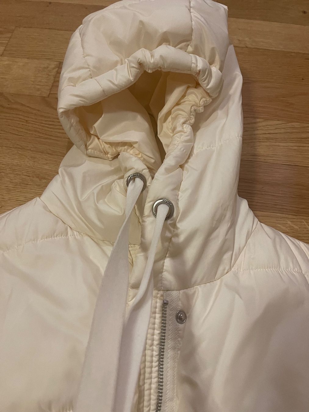 Only Gilets & Westen: ONLY Daunenweste Grösse S beige Winter warm – Neu (gemäss Beschreibung) aus Rüschlikon von Lajniii 8