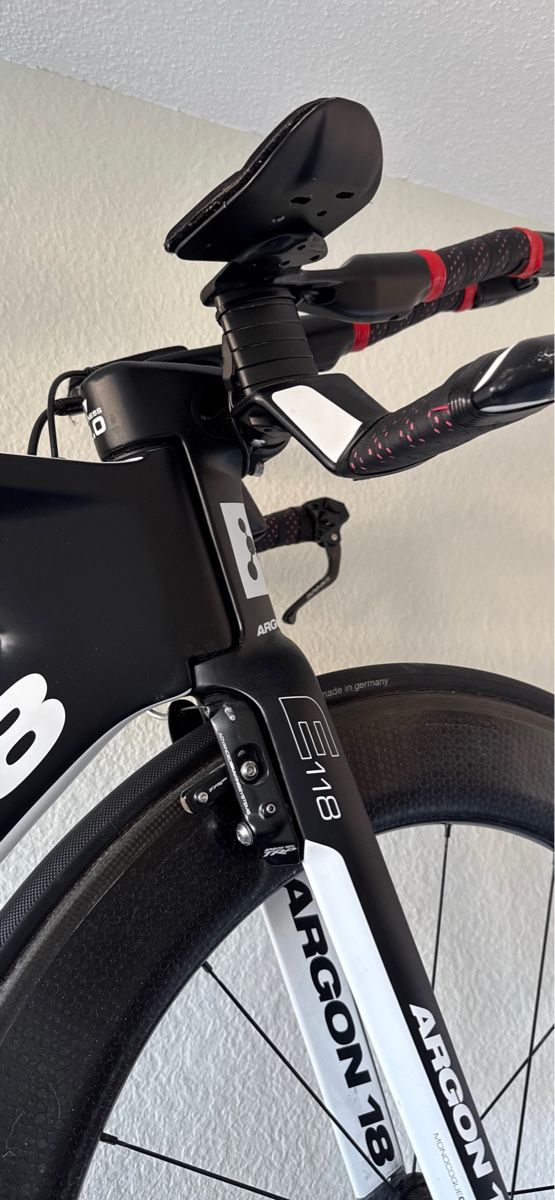 Biciclette: Argon 18 E-118 Tri, Top Zustand, Di2 Triathlonrad – Usato da Rüti ZH venduto da Oldexplorer 3
