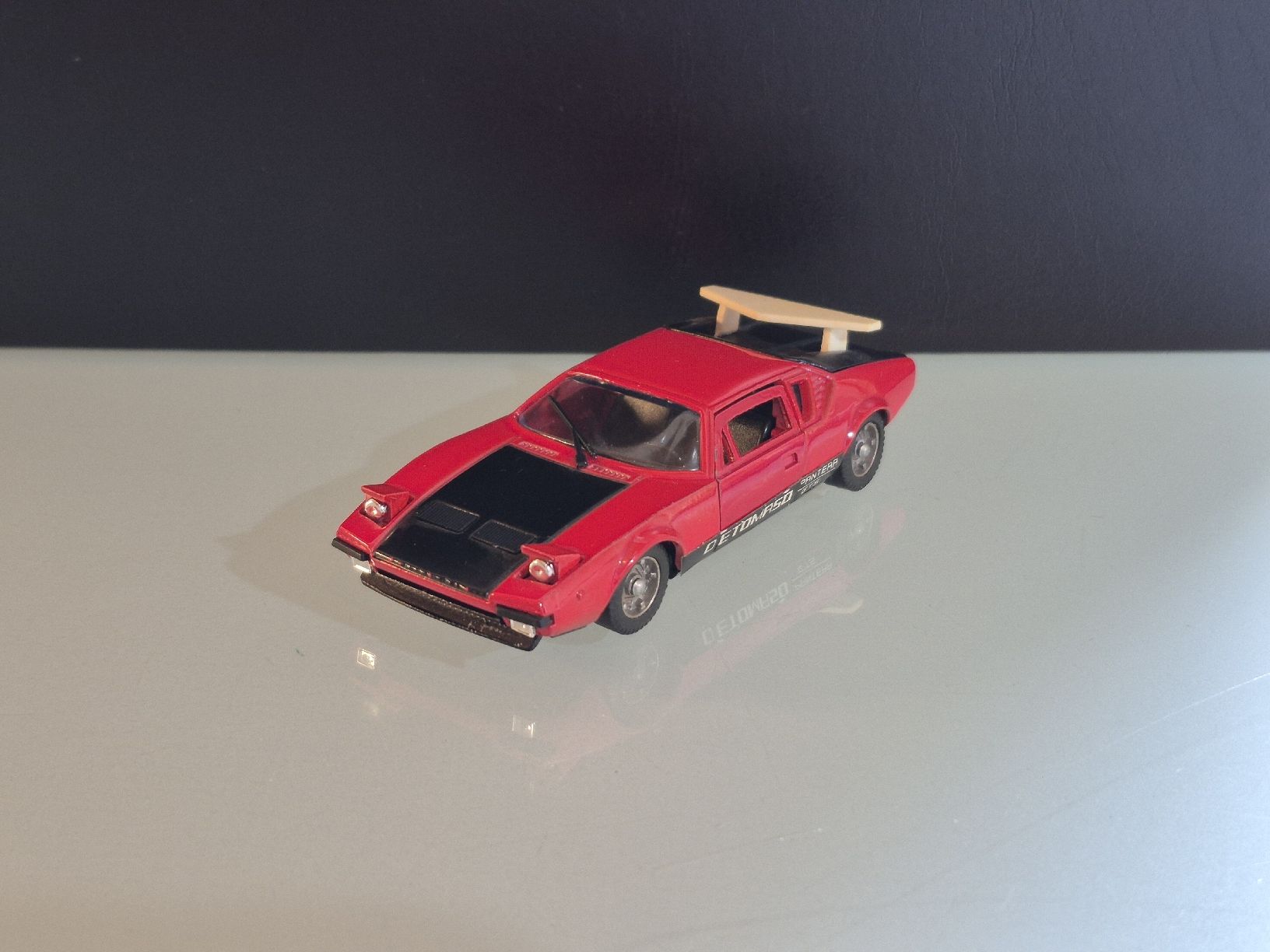 De Tomaso Modellini d'auto: Sakura Detomaso Pantera GTS 1:43 – Usato da Uetendorf venduto da myhome12