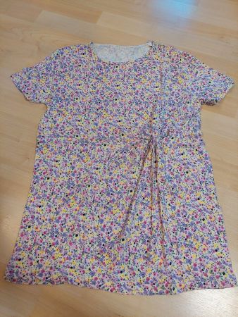Umstands T-Shirt Grösse L mit Blümchen