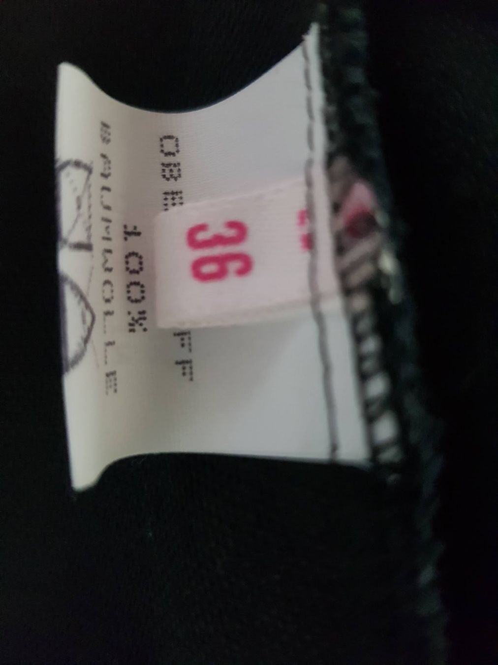 Bolero: Schwarzes Samt Bolero mit Puffärmeln Gr. 36 – Usato da Bern venduto da moehrli05 5