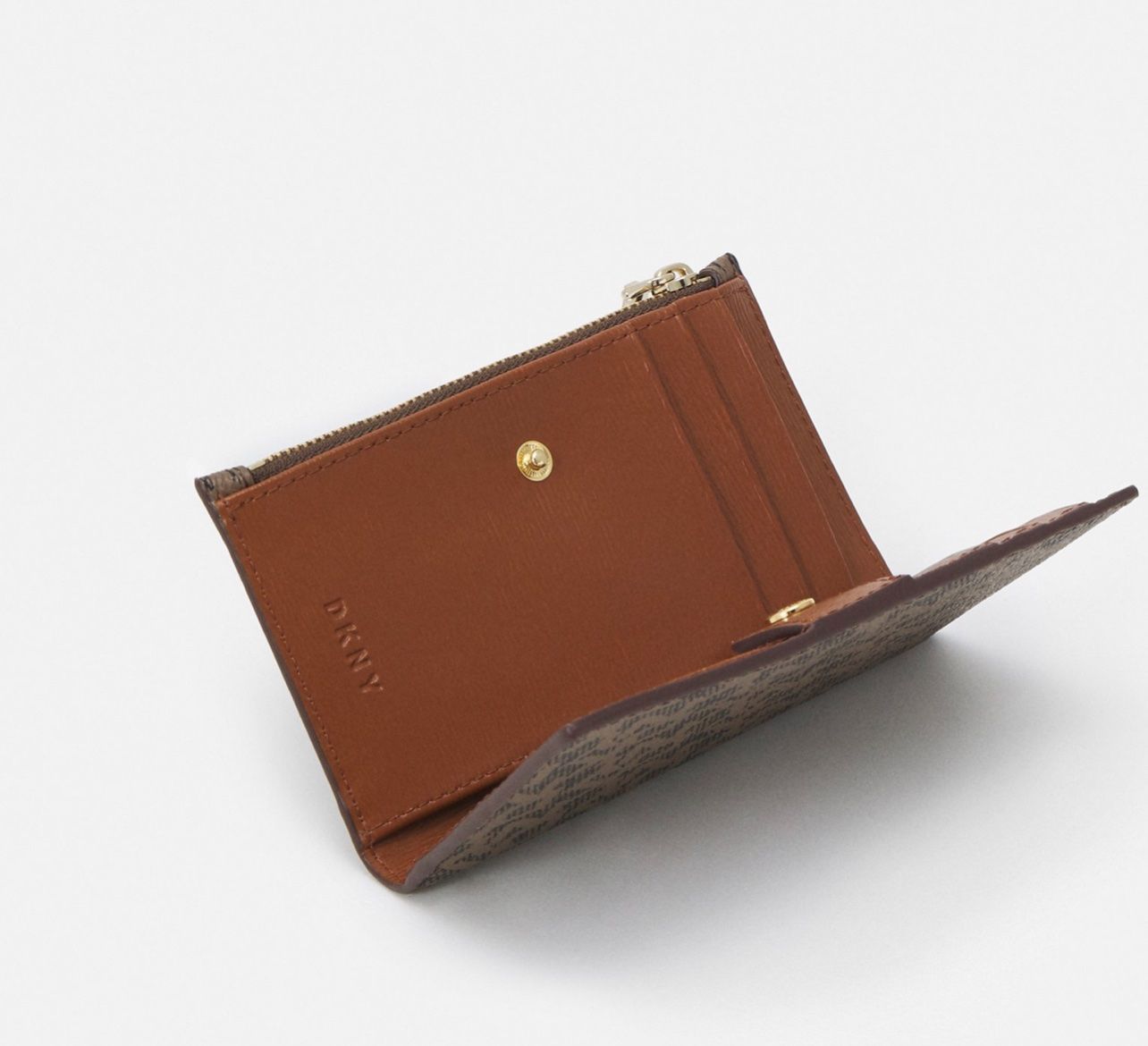 DKNY Portamonete: DKNY BRYANT BIFOLD HOLDER - Geldbörse – Nuovo e nell'imballaggio originale da Oberaach venduto da Dandy2021 2