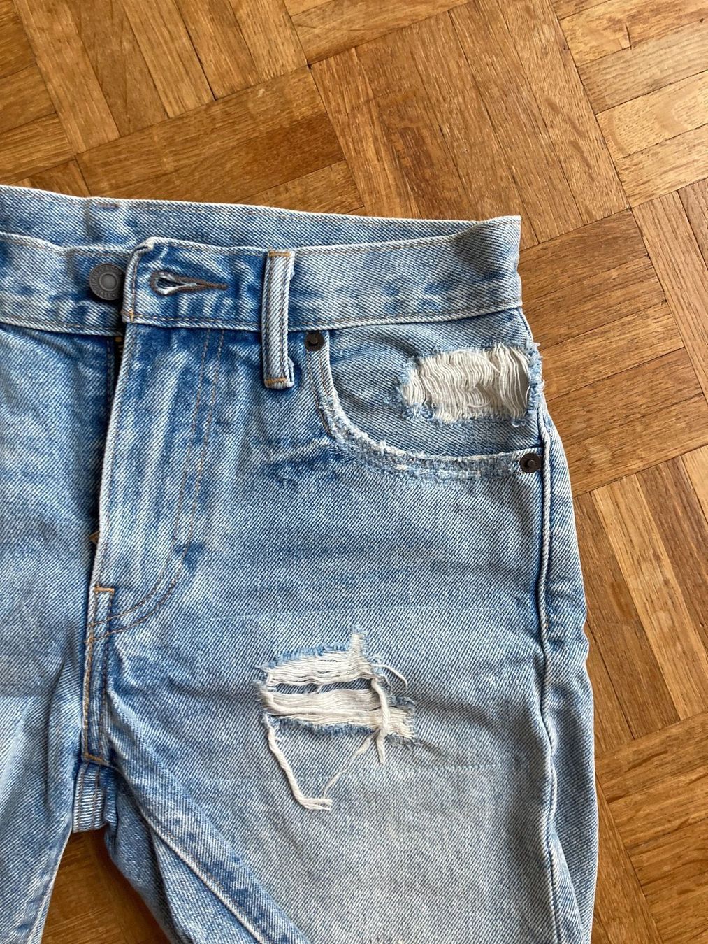 Levi's Jeans: Jeans Shorts Levis – Usato da Uster venduto da Kalici1 2