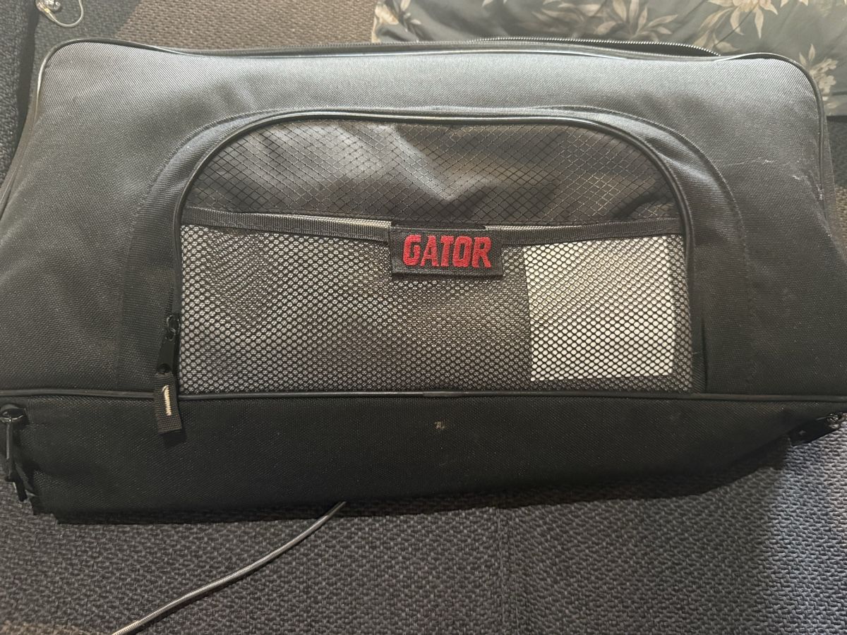 Helix Instruments de musique: Helix LT mit Gator Case – D'occasion à Zürich par CottleGuitar 2