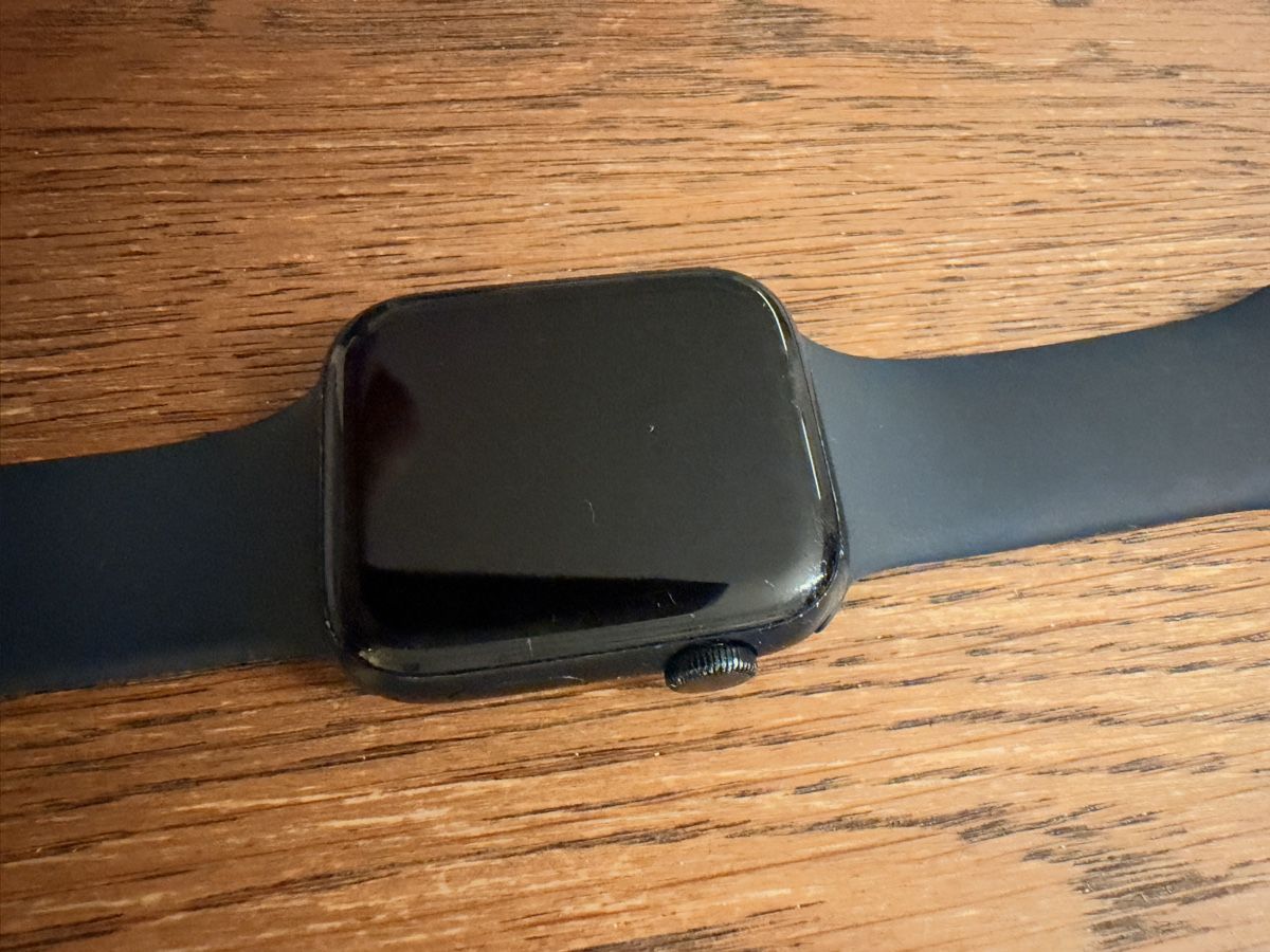 Apple Smartwatch: Smartwatch Apple Watch SE Gen 2 schwarz – Usato da Rebstein venduto da Grafracing 1