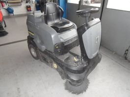 Kärcher Putzmaschine Kehrmaschine Kehrsaugmaschine Aufsitz