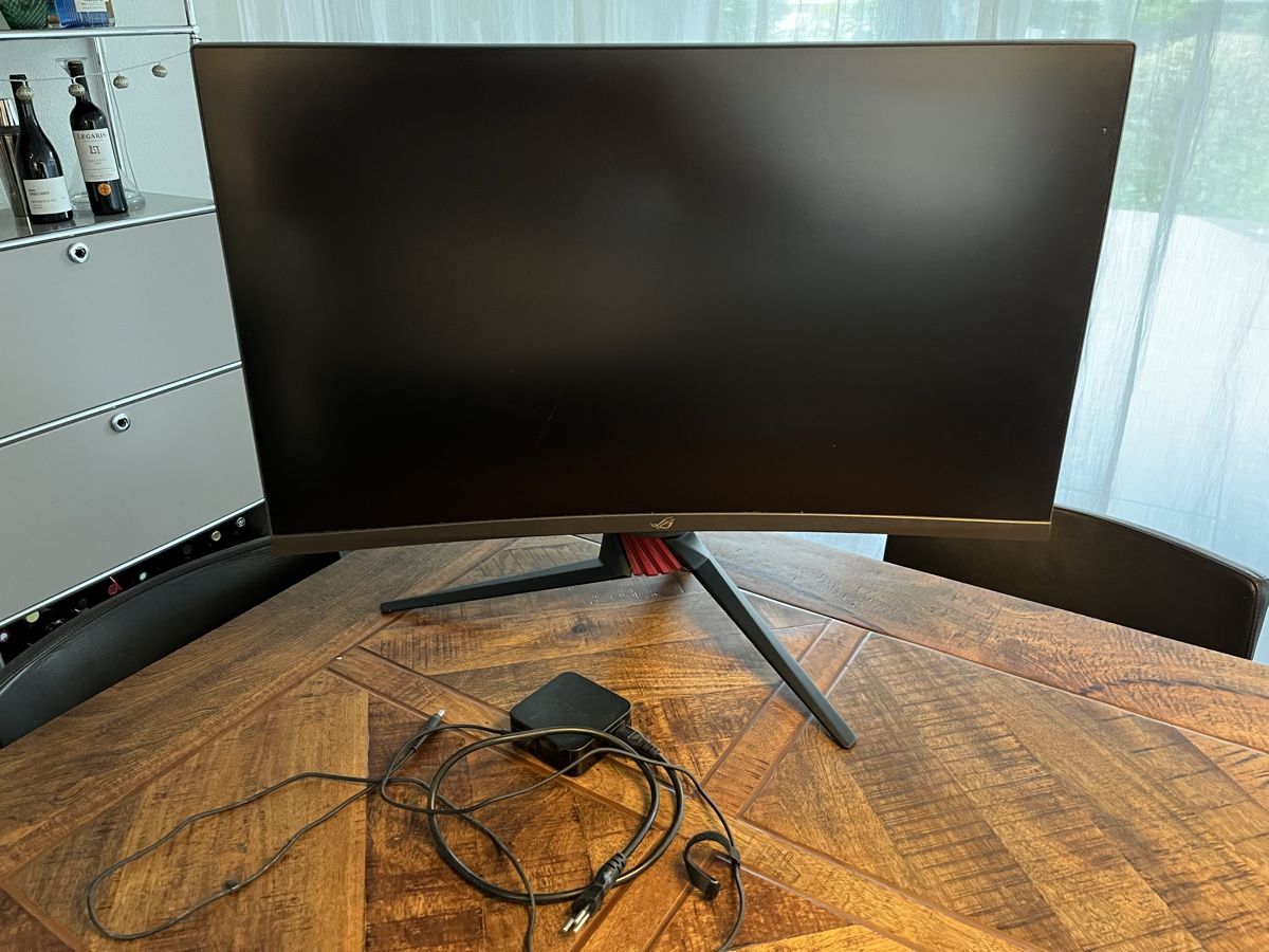 Monitor: Curved Gaming Bildschirm DEFEKT  – Difettoso da Zürich venduto da divertimento4