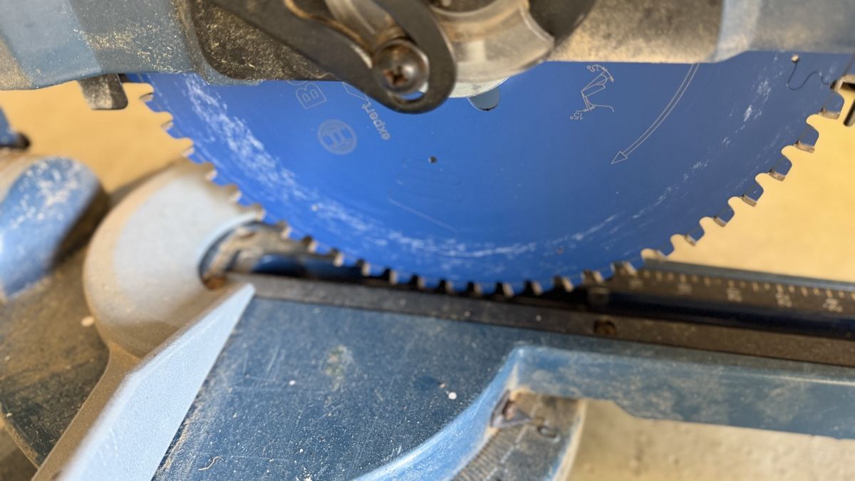 Einhell Scies: Scie radiale Einhell en bon état d'usage – D'occasion à Rebeuvelier par Rikinette8789 1