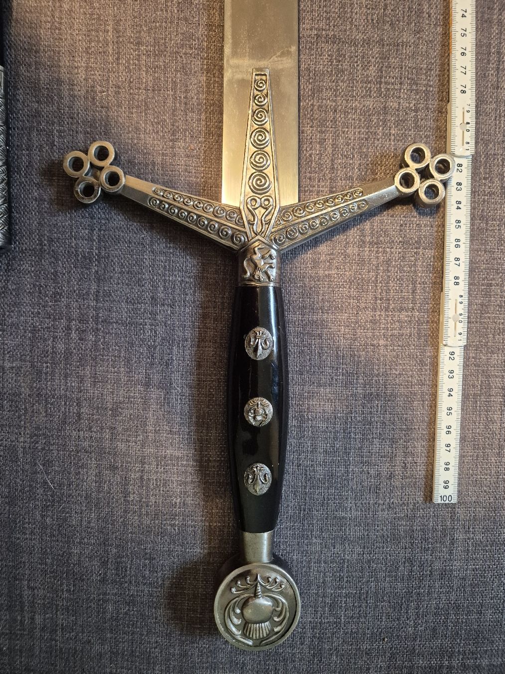 Altre raccolte & rarità: Dekorative schottische Claymore Schwert mit Scheide! – Usato da Binningen venduto da rom_9ls7 1