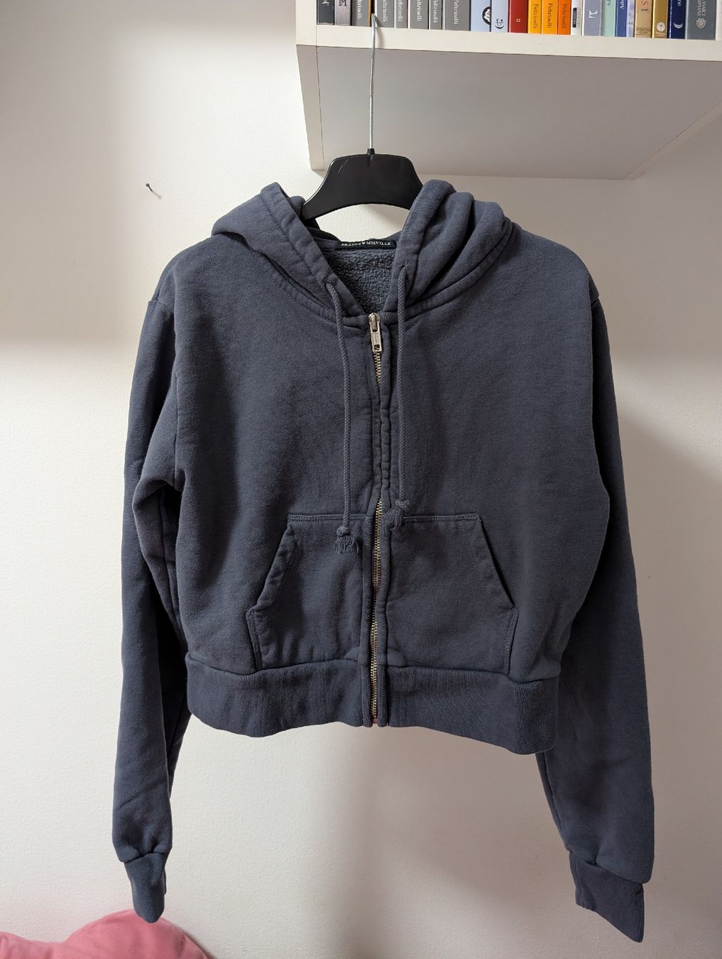 Brandy Melville Pullover & Sweatshirts: Felpa con cappuccio Brandy Melville blu – Gebraucht aus S. Pietro von van_2826
