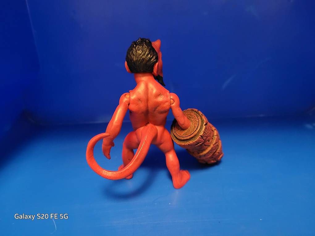Figurines: Hellboy Junjor – D'occasion à Gamprin-Bendern par bison03 1