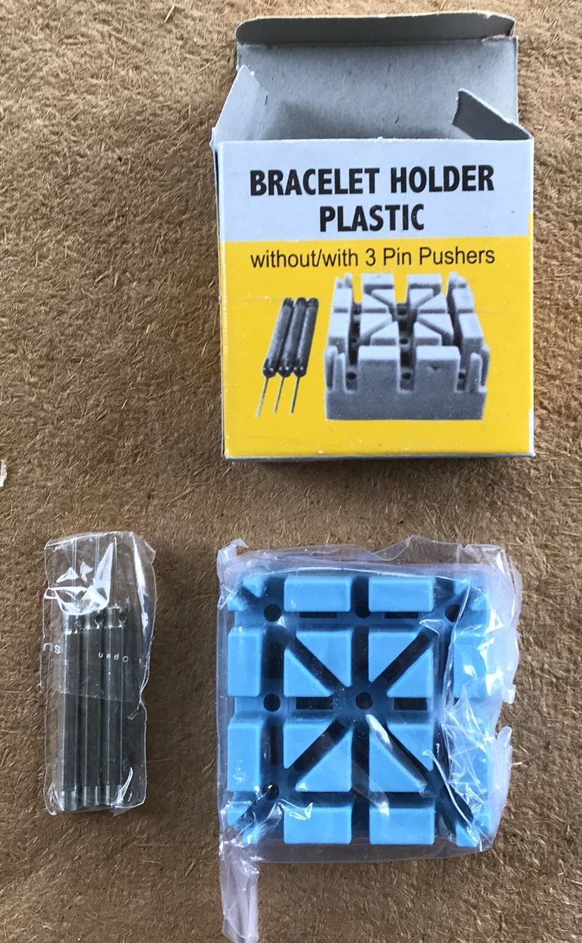 Alle Werkzeuge: BRACELET HOLDER PLASTIC NEU & ORIGINALVERPACKT – Neu und originalverpackt aus Ostermundigen von Wyatt-Earp 2