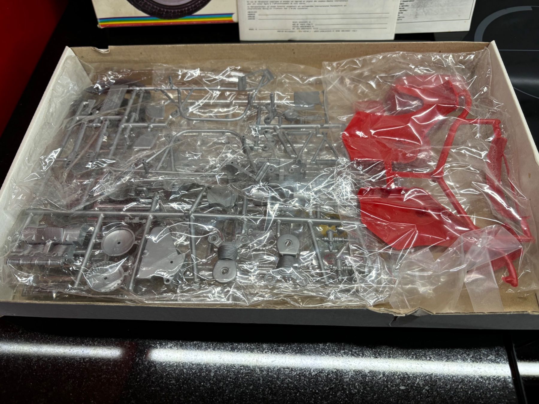 Kit di modellismo & Modellini statici: MV Agusta Procar 1:9 neu – Usato da Les Pontins venduto da Brumm01 4