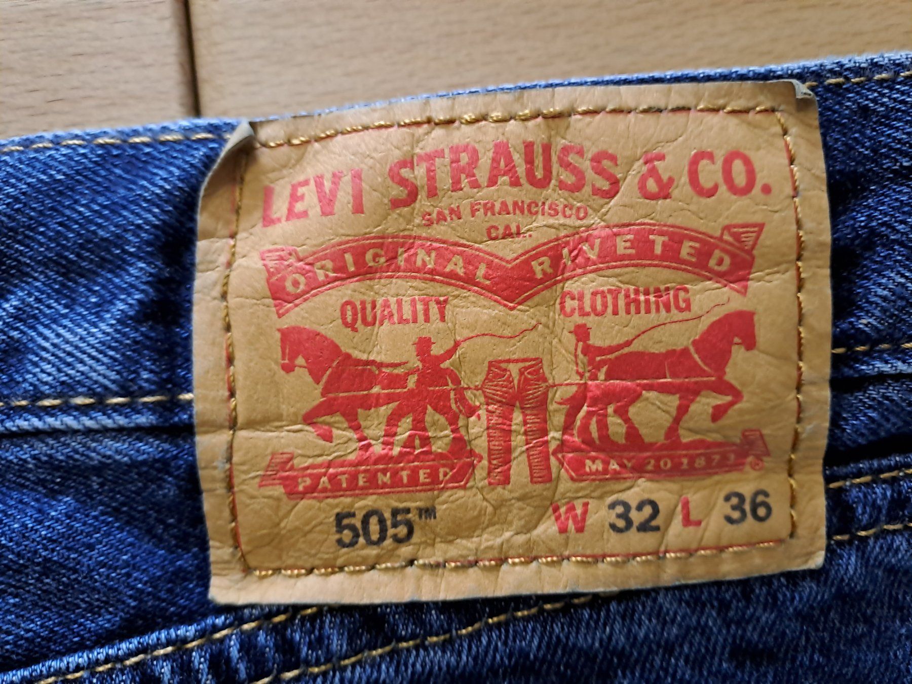 Levi's Jeans: Levis 505 W32 L36 – Nuovo e nell'imballaggio originale da Meyrin venduto da dijin 6