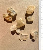 Topas  Topaze aus Namibia unbehandelt nature    Rohstein
